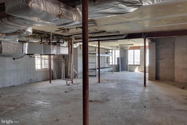 7827 SOUTHDOWN RD, Alexandria, VA 22308