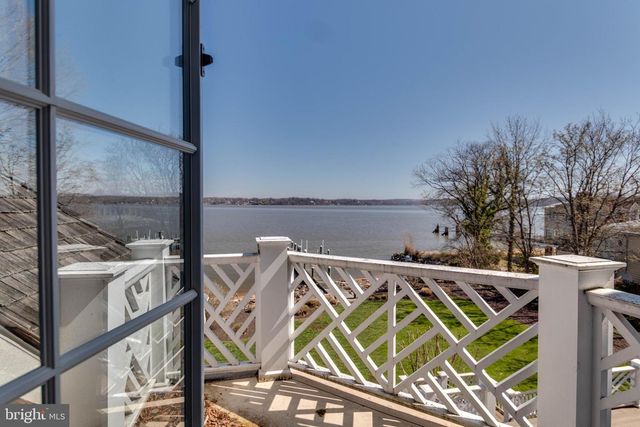 7827 SOUTHDOWN RD, Alexandria, VA 22308