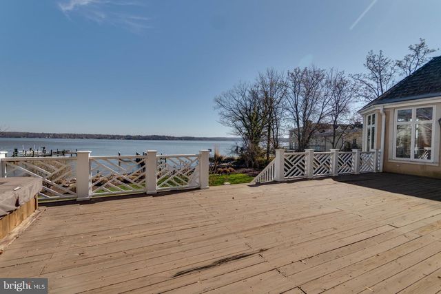 7827 SOUTHDOWN RD, Alexandria, VA 22308