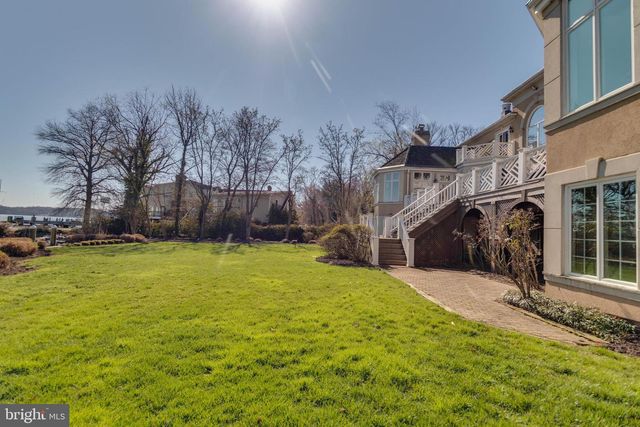 7827 SOUTHDOWN RD, Alexandria, VA 22308