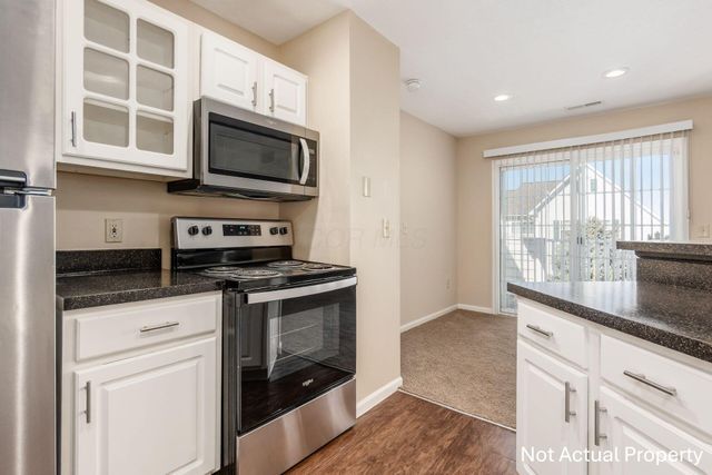 4981 Stratford Pine Lane, Dublin, OH 43016