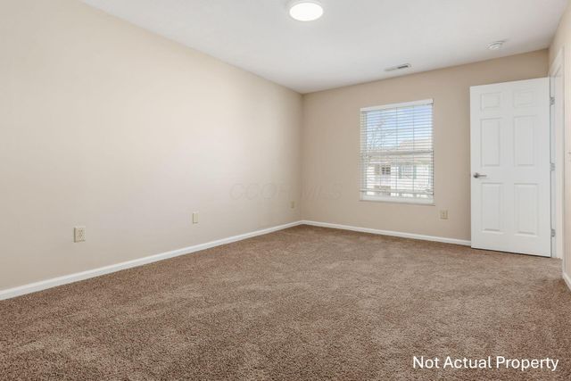 4981 Stratford Pine Lane, Dublin, OH 43016
