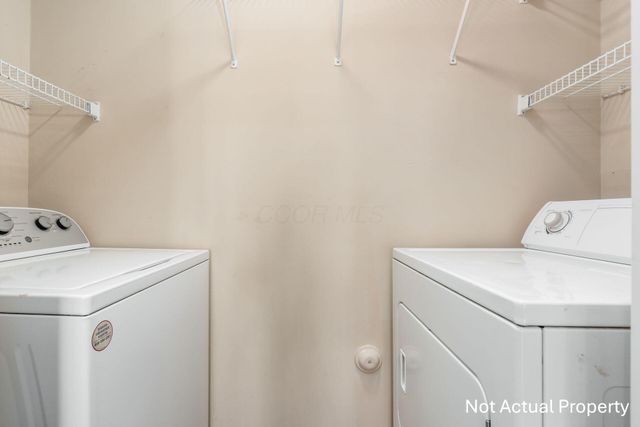 4981 Stratford Pine Lane, Dublin, OH 43016