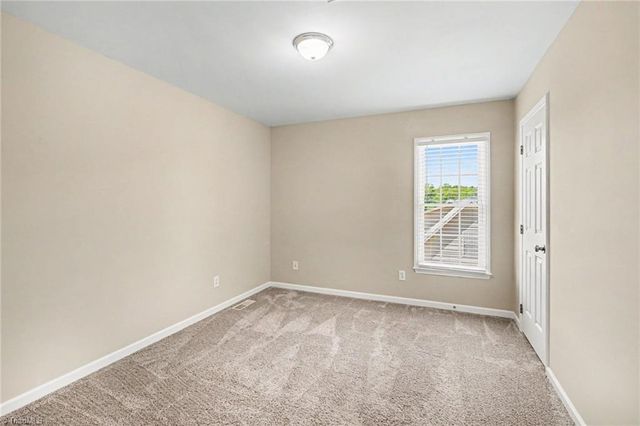 2910 Bridgeport Drive, Winston-salem, NC 27103