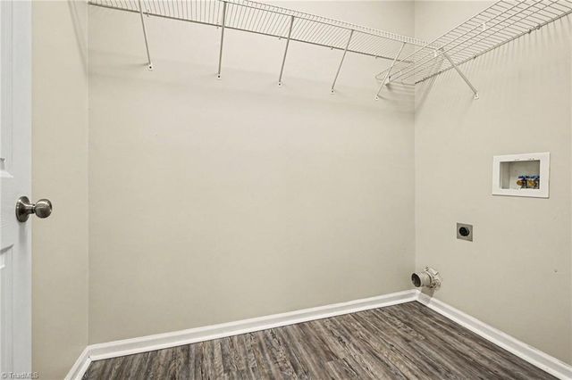 2910 Bridgeport Drive, Winston-salem, NC 27103
