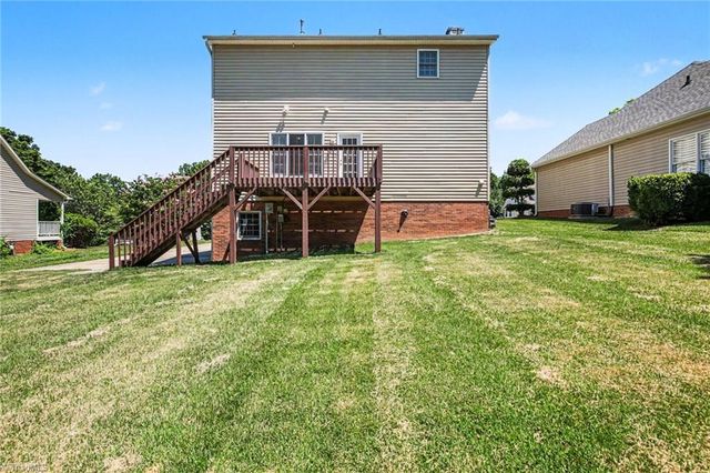 2910 Bridgeport Drive, Winston-salem, NC 27103