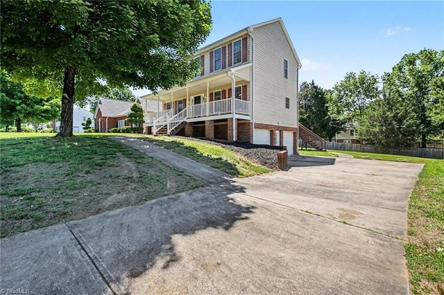 2910 Bridgeport Drive, Winston-salem, NC 27103