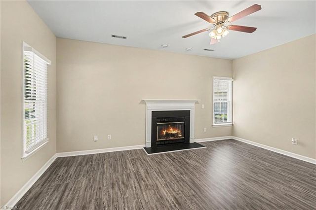 2910 Bridgeport Drive, Winston-salem, NC 27103