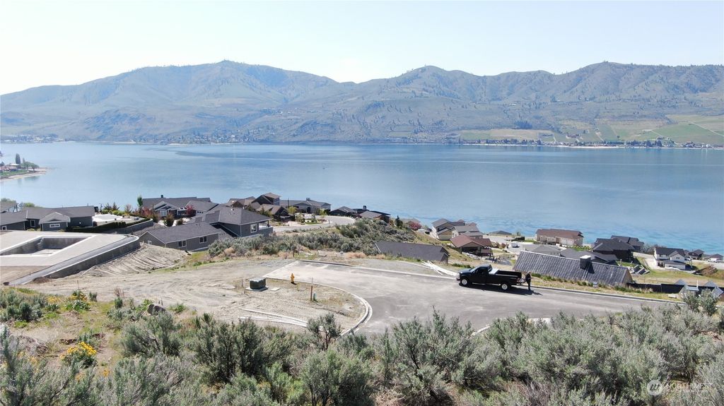 174 Easton Way, Chelan, WA 98816