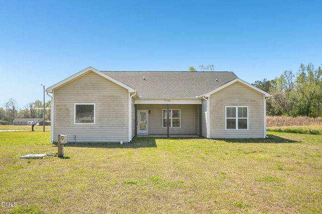 540 Broomcorn Lane, Kinston, NC 28504