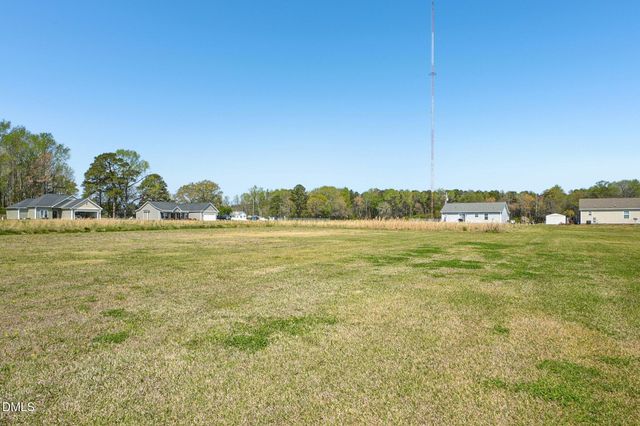 540 Broomcorn Lane, Kinston, NC 28504