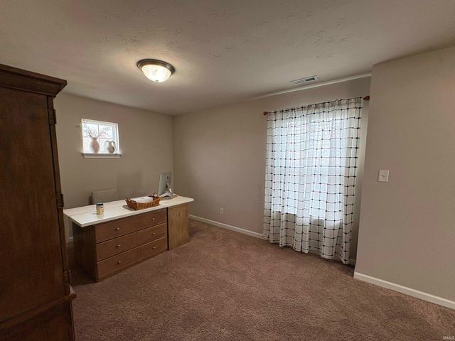 5564 Golden Gate Way, Kokomo, IN 46902