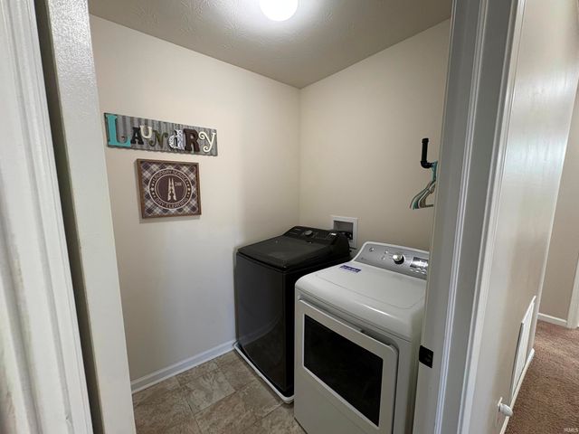 5564 Golden Gate Way, Kokomo, IN 46902