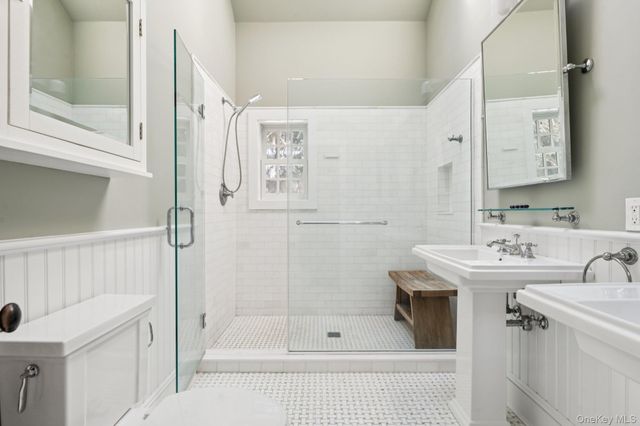 9 Wallace Lane, Brookhaven, NY 11719