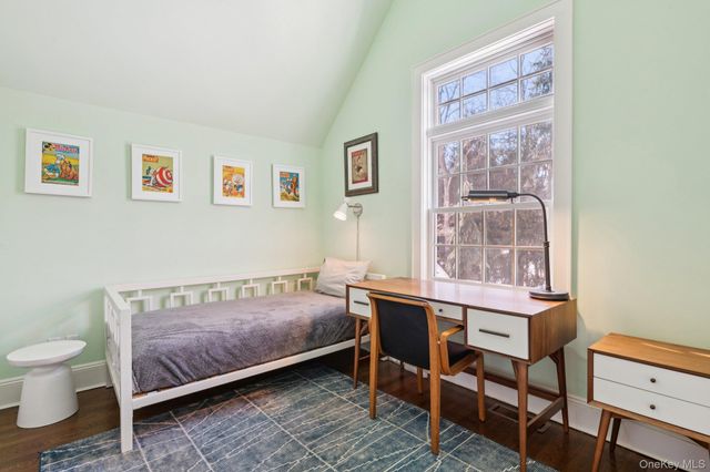 9 Wallace Lane, Brookhaven, NY 11719