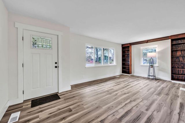 208 Hilltop Drive, Rossville, GA 30741