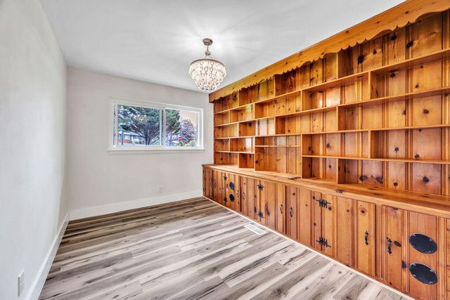 208 Hilltop Drive, Rossville, GA 30741