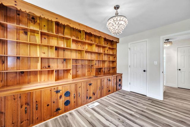 208 Hilltop Drive, Rossville, GA 30741