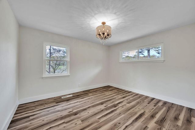 208 Hilltop Drive, Rossville, GA 30741