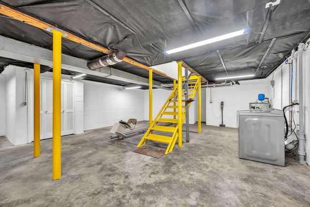 208 Hilltop Drive, Rossville, GA 30741