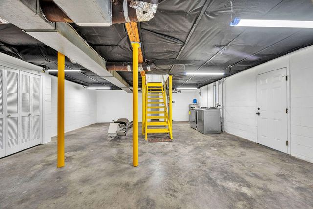 208 Hilltop Drive, Rossville, GA 30741