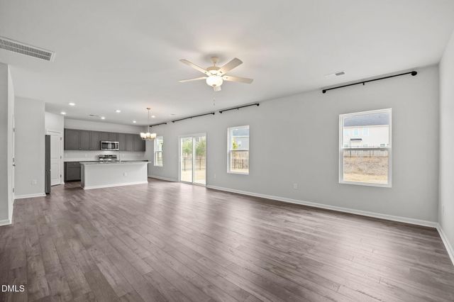 456 Hallingsfield Way, Zebulon, NC 27597