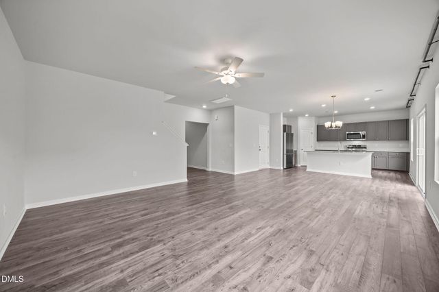 456 Hallingsfield Way, Zebulon, NC 27597