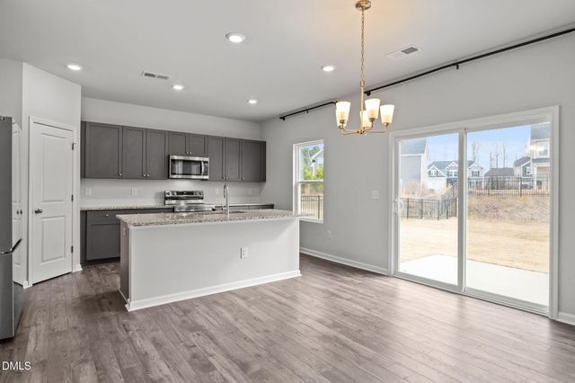 456 Hallingsfield Way, Zebulon, NC 27597