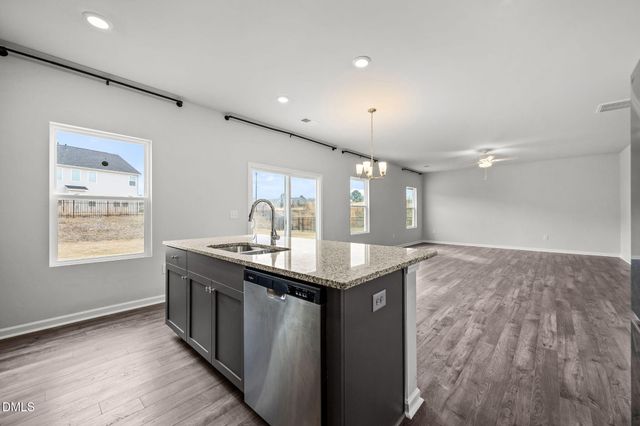 456 Hallingsfield Way, Zebulon, NC 27597