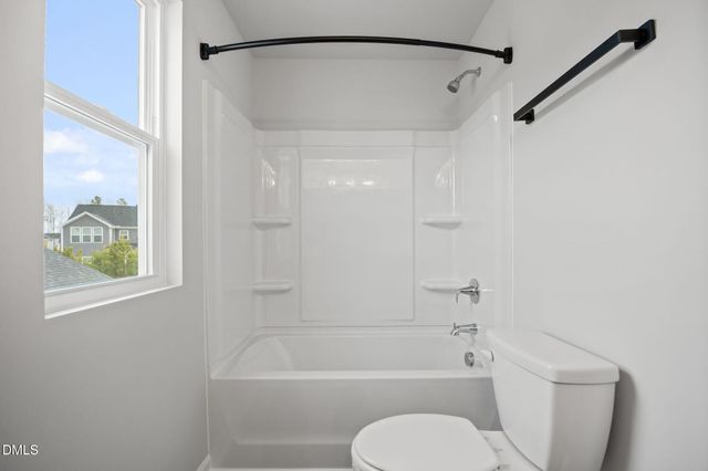 456 Hallingsfield Way, Zebulon, NC 27597