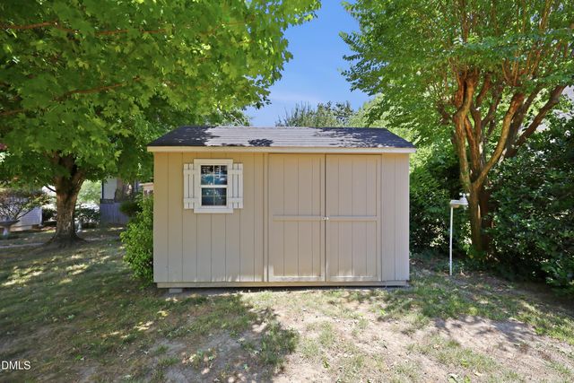 2506 Ashley Place, Burlington, NC 27215