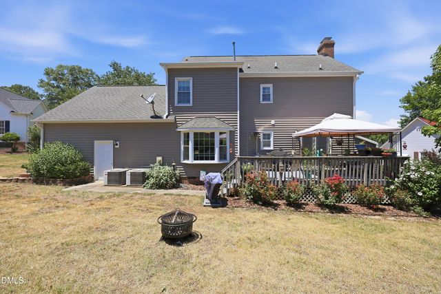 2506 Ashley Place, Burlington, NC 27215