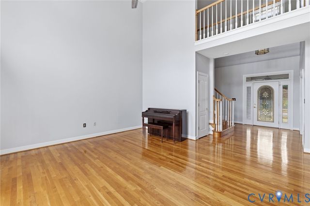 11807 Hogans Aly, Chester, VA 23836