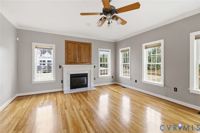 11807 Hogans Aly, Chester, VA 23836