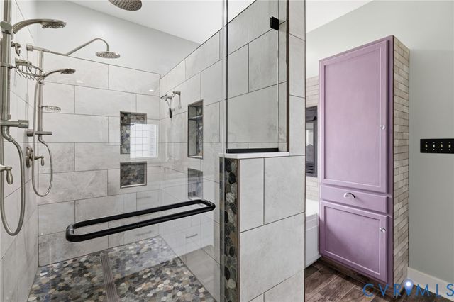 11807 Hogans Aly, Chester, VA 23836