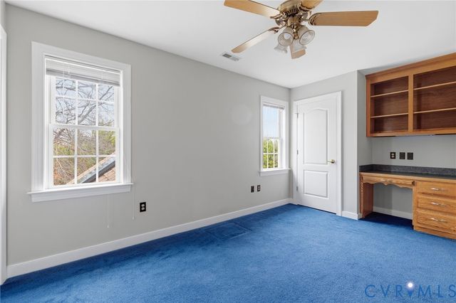 11807 Hogans Aly, Chester, VA 23836