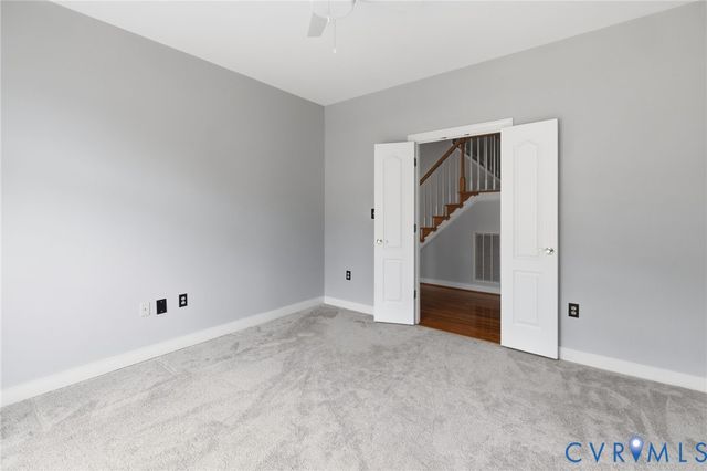 11807 Hogans Aly, Chester, VA 23836