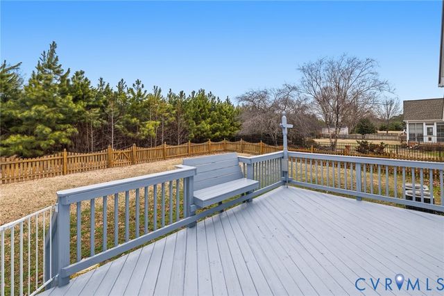 11807 Hogans Aly, Chester, VA 23836