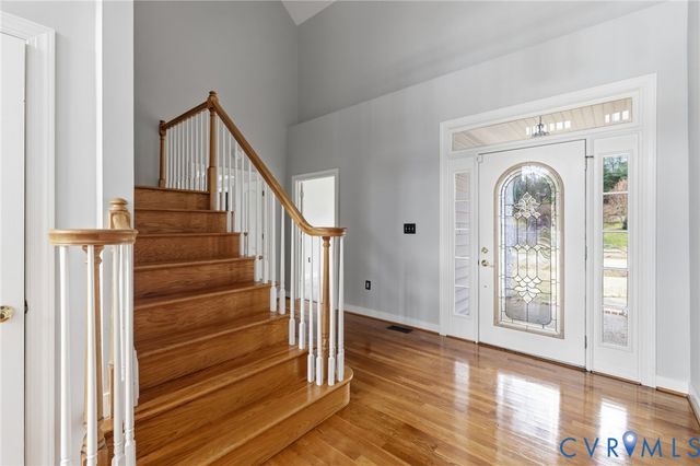 11807 Hogans Aly, Chester, VA 23836