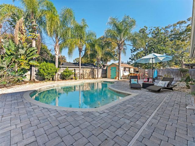 1768 W GROVELEAF AVENUE, Palm Harbor, FL 34683