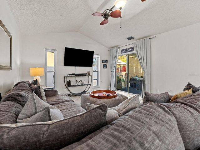 1768 W GROVELEAF AVENUE, Palm Harbor, FL 34683