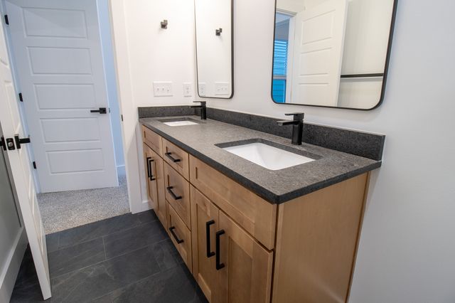 4026 University Ave A, Old Hickory, TN 37138