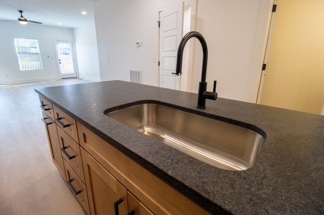 4026 University Ave A, Old Hickory, TN 37138