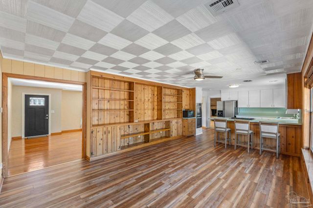 389 Gamarra Rd, Pensacola, FL 32503