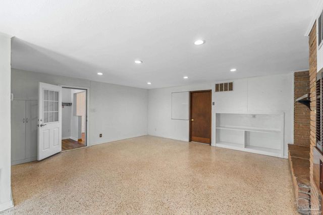 389 Gamarra Rd, Pensacola, FL 32503