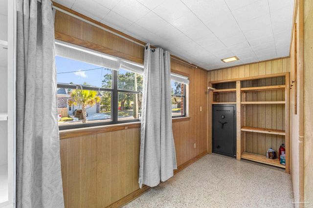 389 Gamarra Rd, Pensacola, FL 32503