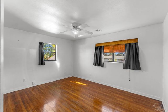 389 Gamarra Rd, Pensacola, FL 32503