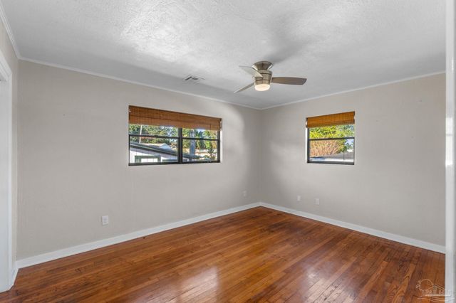 389 Gamarra Rd, Pensacola, FL 32503