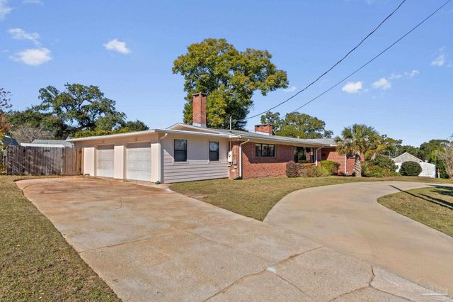 389 Gamarra Rd, Pensacola, FL 32503