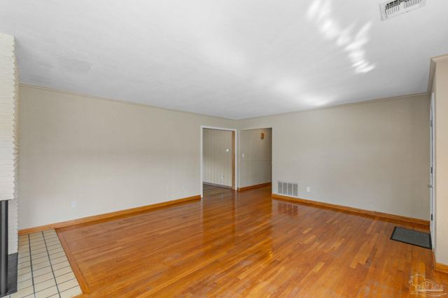 389 Gamarra Rd, Pensacola, FL 32503